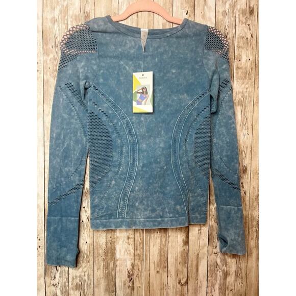 Halara Trendy Top NWT SMALL - Picture 1 of 7